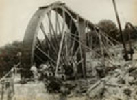 The water wheel at Durfold Clayworks.